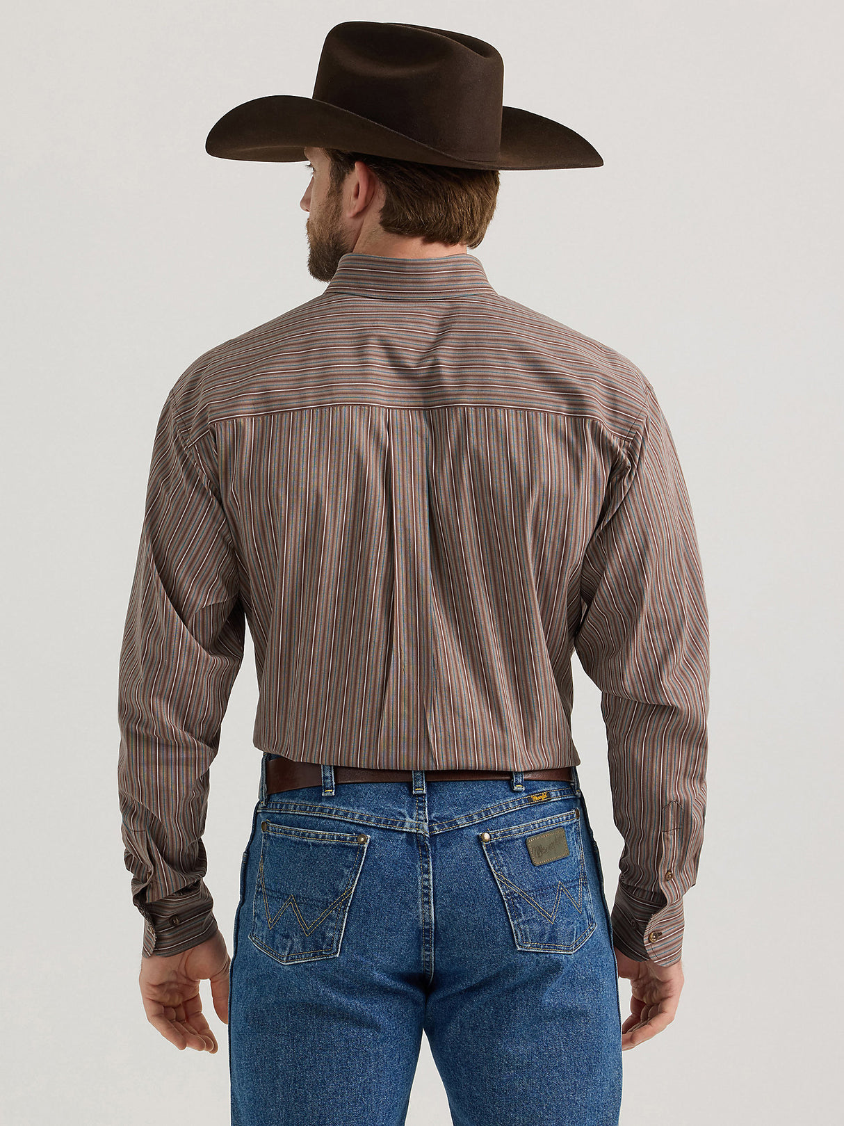 Wrangler Men's George Strait Long Sleeve Button Down One Pocket Shirt - Brown Cliff Stripe Brown Cliff Stripe / / REG