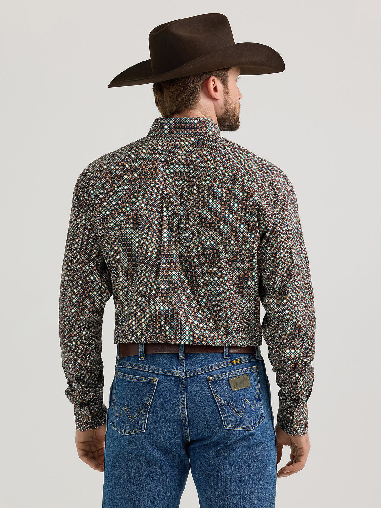 Wrangler Men's George Strait Long Sleeve Button Down Two Pocket Shirt - Starry Brown Starry Brown / / REG