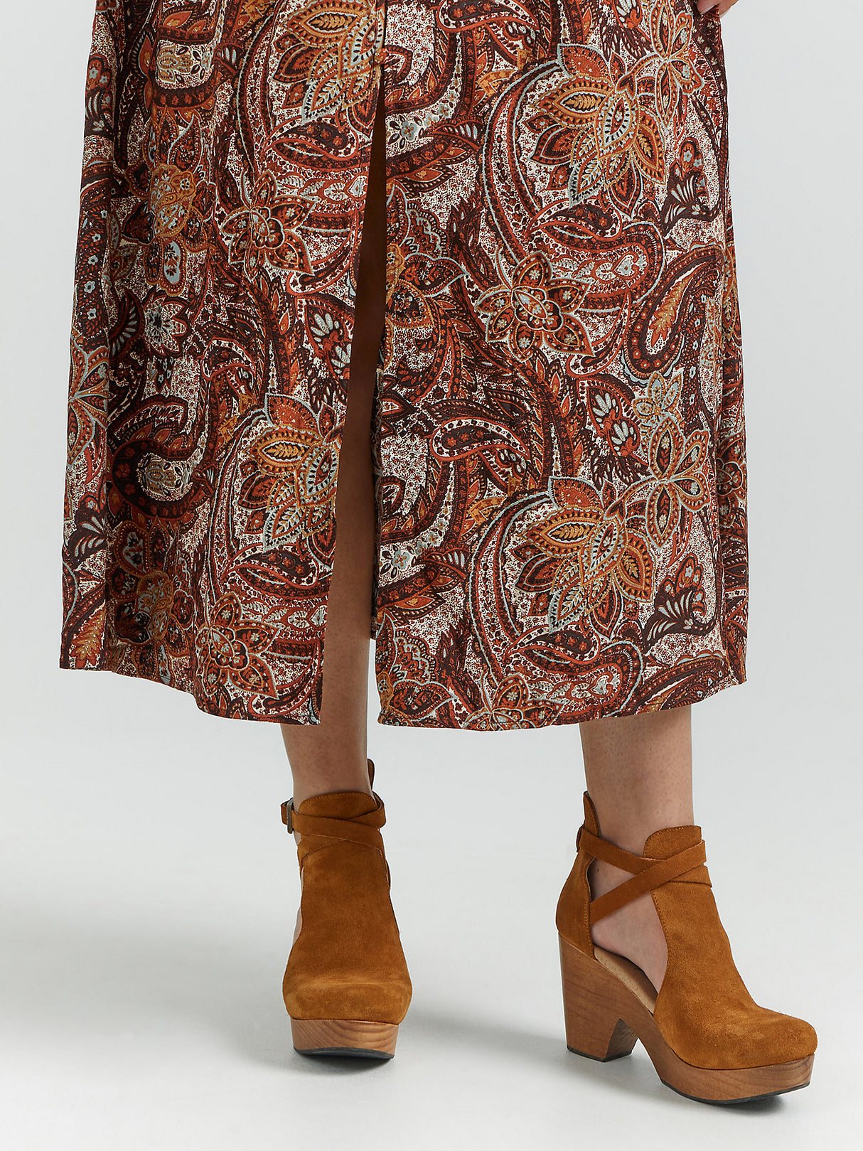 Wrangler Women's Paisley Button Front Maxi Dress Dress - Burgundy Burgundy / / REG