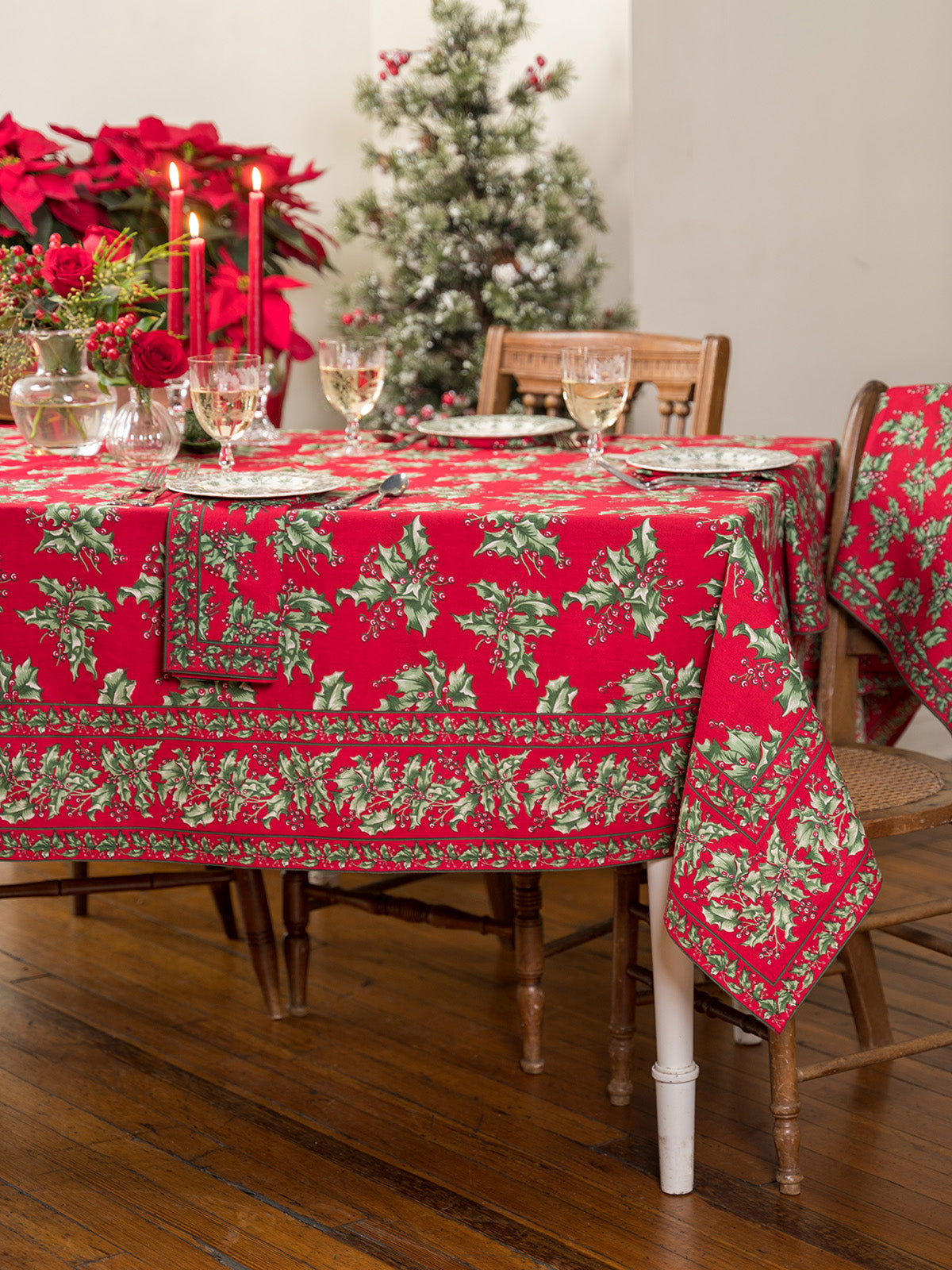 April Cornell Holly Dining Cloth Red