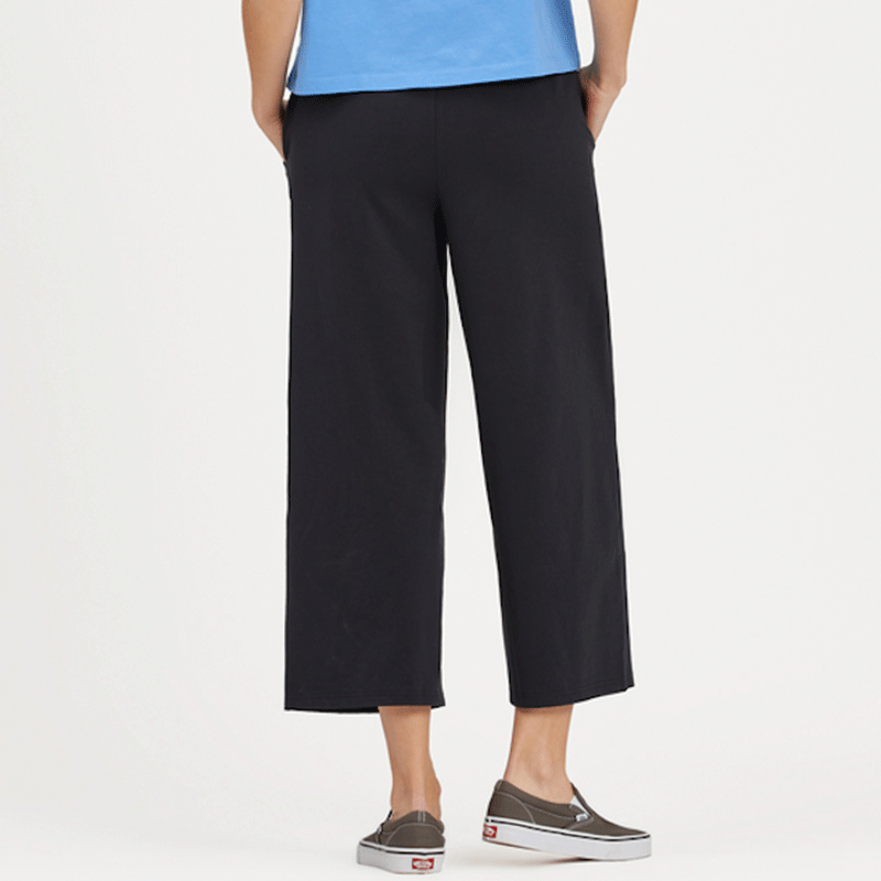 Life is Good Women's Solid Crusher-Flex Crop Pant