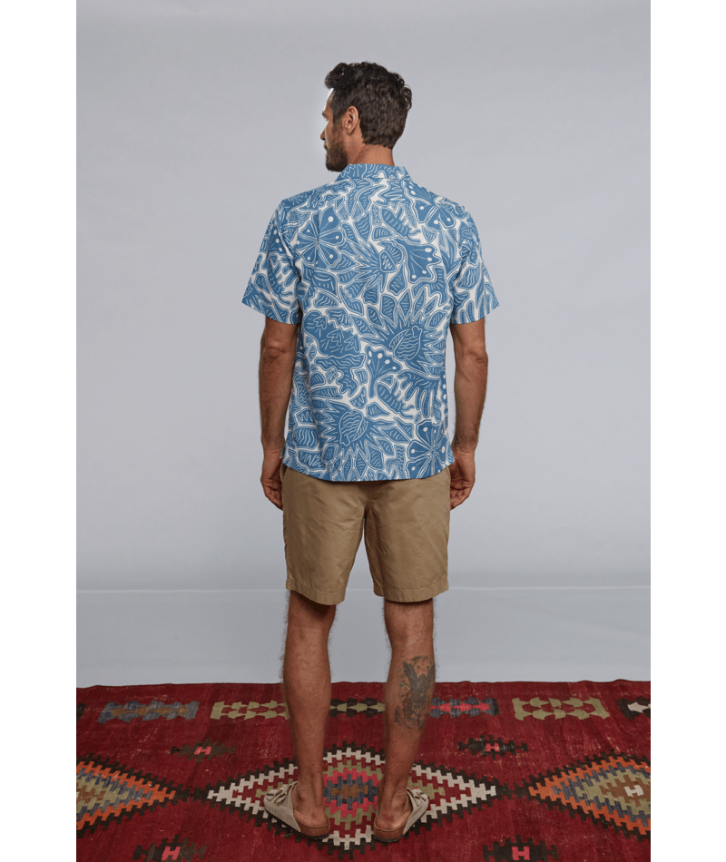 Patagonia M's Tidal Threads Camp Shirt - Bees and Flowers / Still Blue