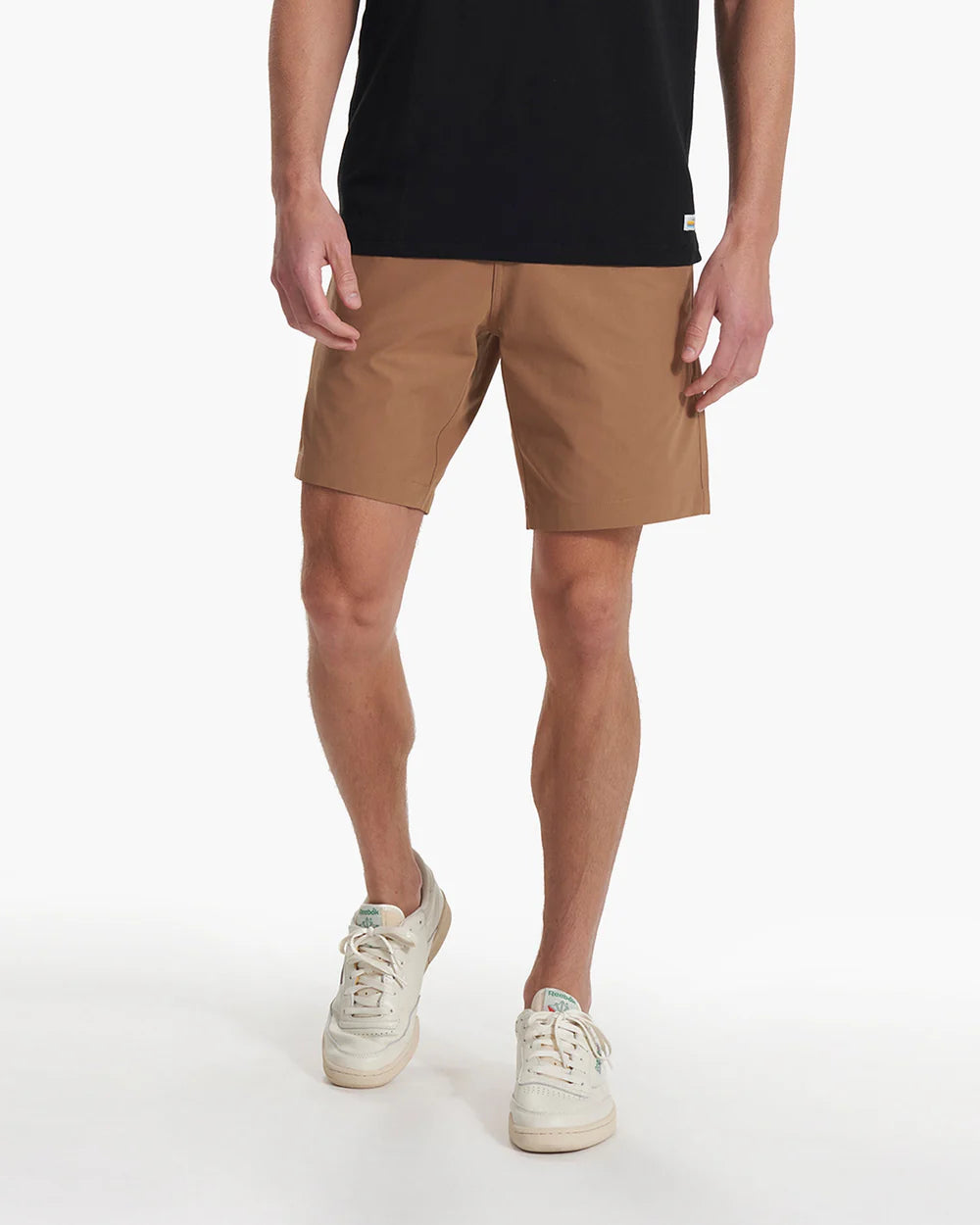 Vuori Meta Short - 8in. - Camel