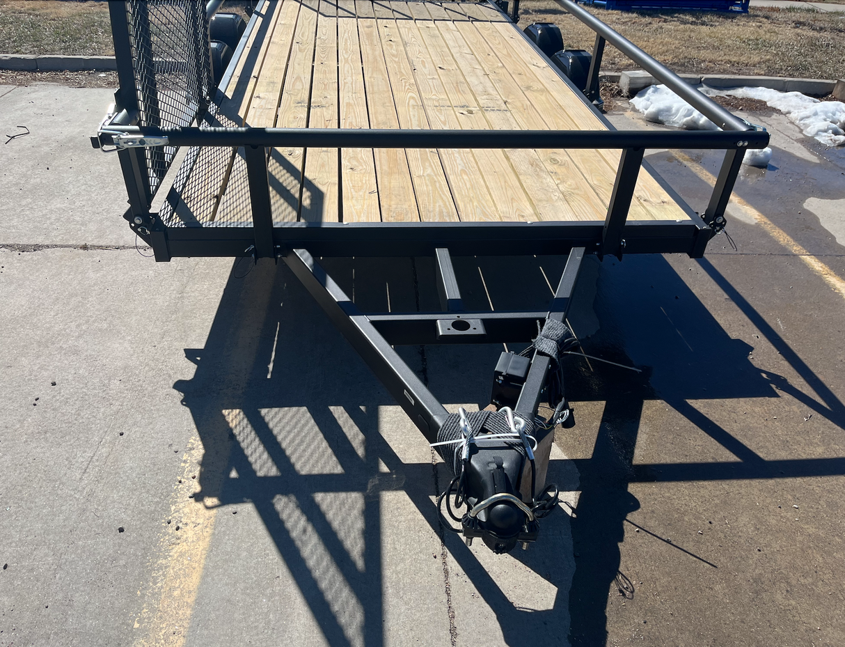 JAXOutdoorGearFarmandRanch 7x15 Karavan dual axe trailer with side ramp