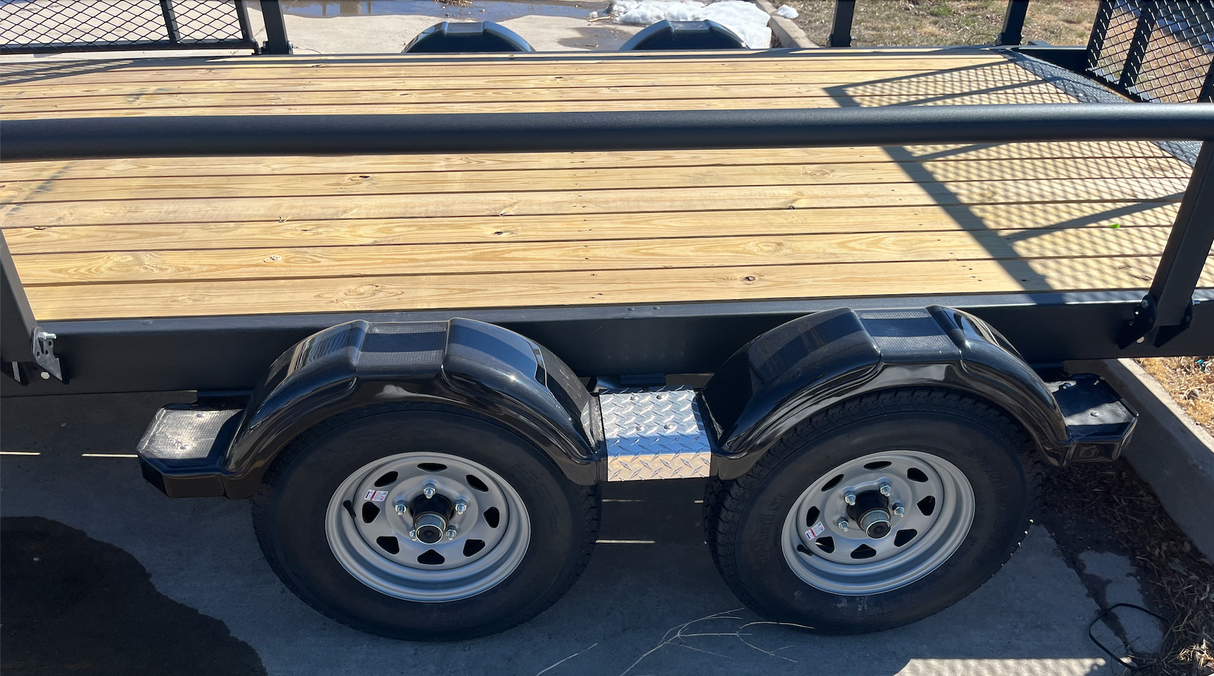 JAXOutdoorGearFarmandRanch 7x15 Karavan dual axe trailer with side ramp