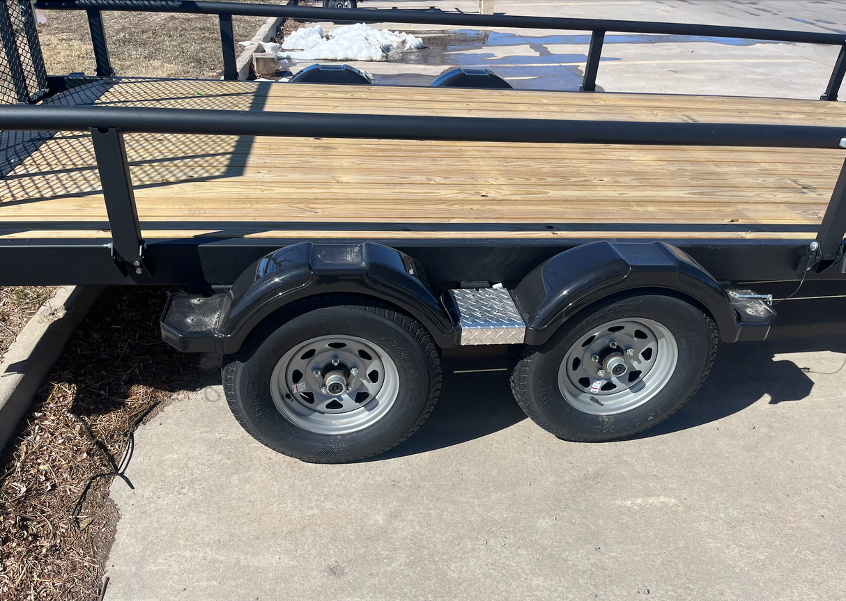 JAXOutdoorGearFarmandRanch 7x15 Karavan dual axe trailer with side ramp