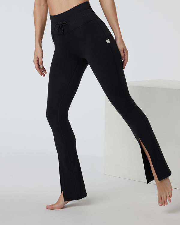 Vuori Women's Daily Split Flare - Black Black