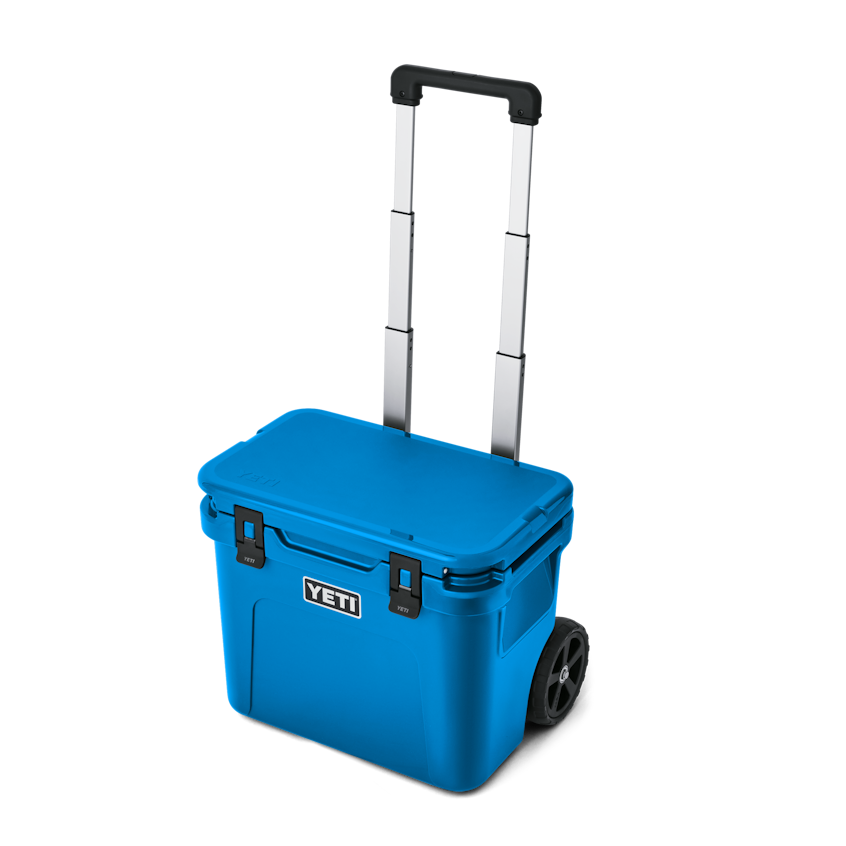 Yeti Roadie 32 Wheeled Cooler Big wave blue