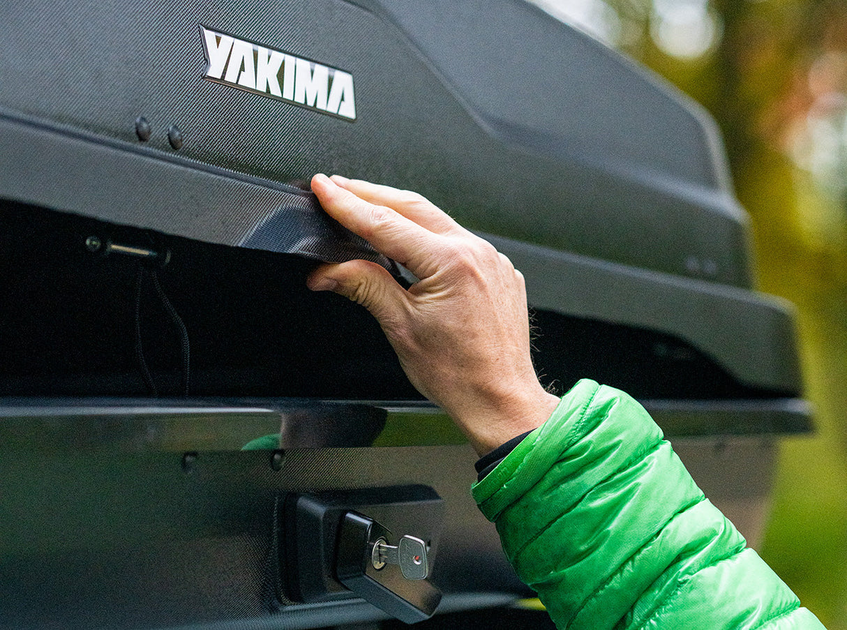 Yakima SkyBox NX 18 Cargo Box