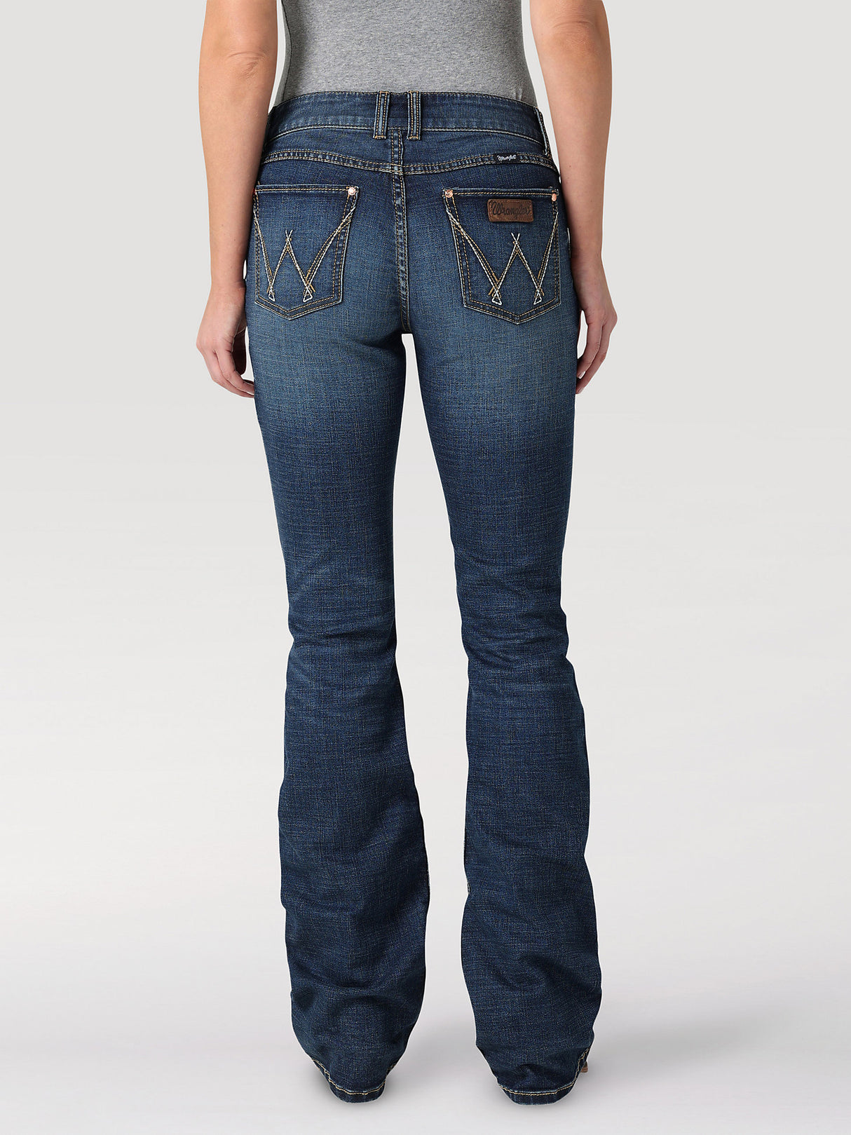 Women's Wrangler Retro Mae Jean In Ms Wash Mid wash