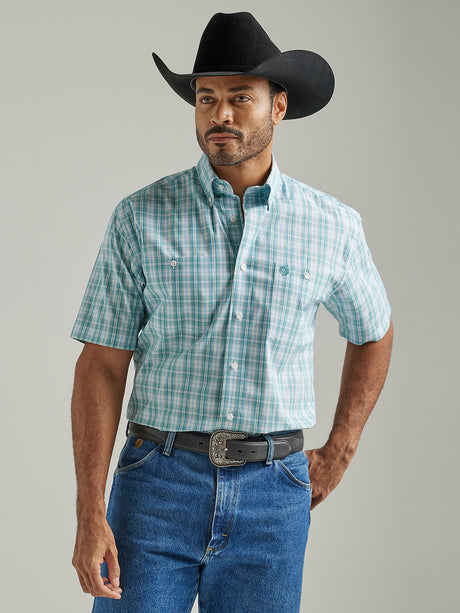 Wrangler Men's George Strait Short Sleeve 2 Pocket Button Down Plaid Shirt In True Aqua Plaid Aqua