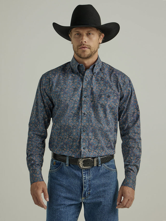 Men's Wrangler George Strait Long Sleeve Button Down One Pocket Shirt In Navy Fuschia Paisley Multi