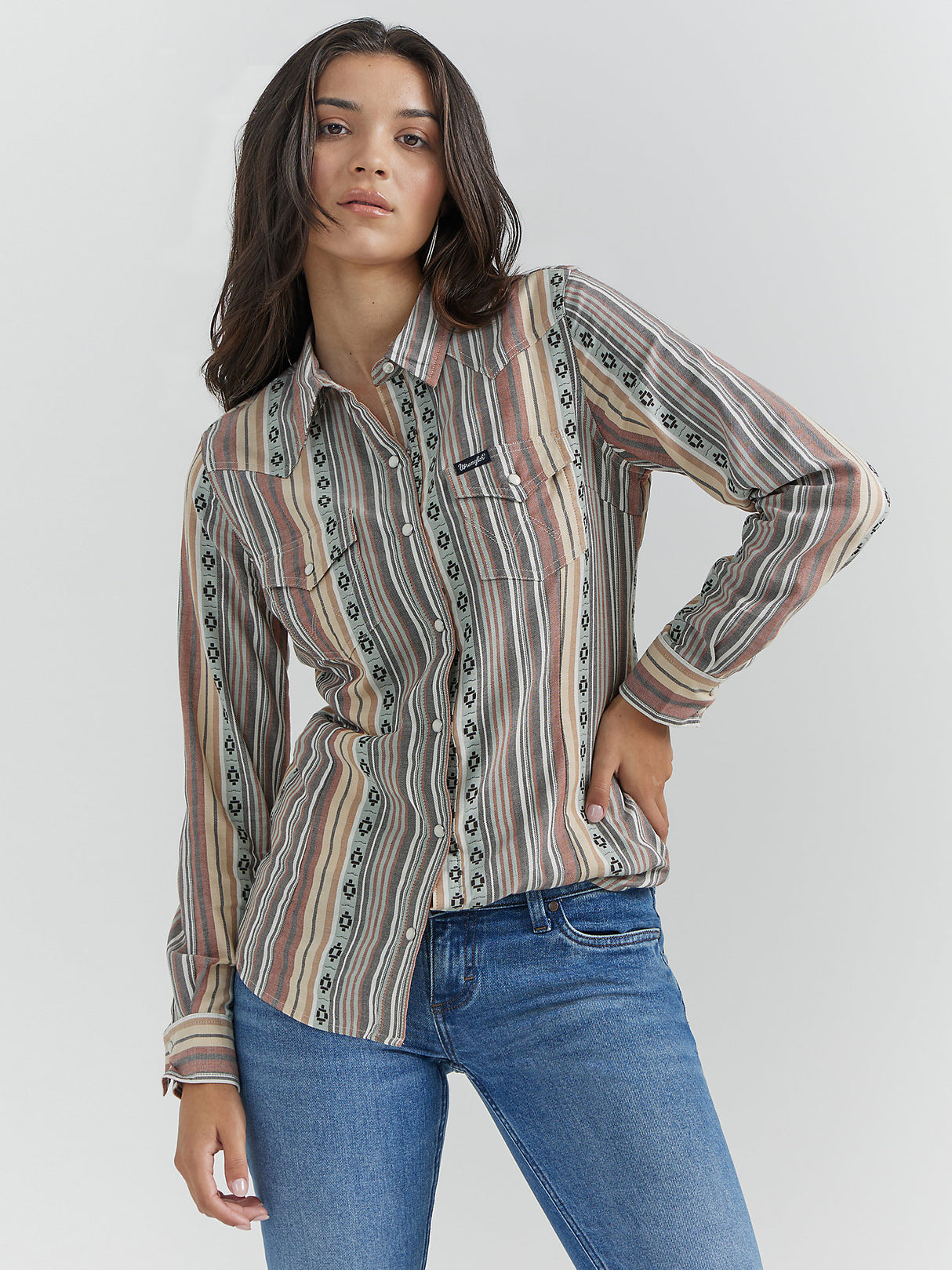 Wrangler Women's Retro Long Sleeve Southwestern Stripe Western Snap Shirt - Pink Blue Stripe Pink/Blue Multi