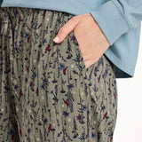 Life Is Good Womens Cardinal Winter Floral Snuggle Up Sleep Pant oss green / M