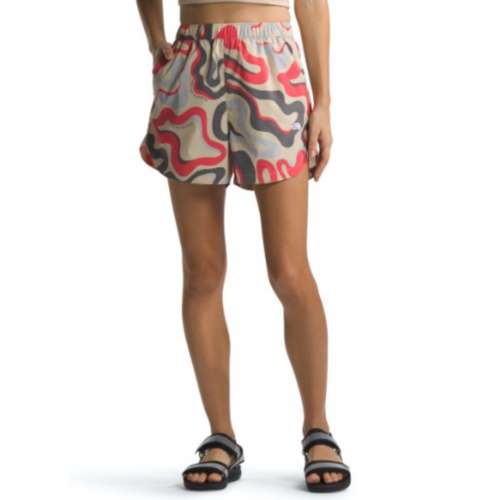 The North Face Women's Class V Pathfinder Pull-On Short - Gravel Wavy Lines Print Gravel Wavy Lines Print