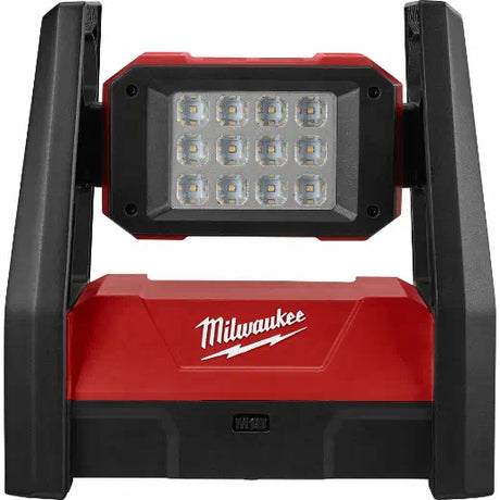 Milwaukee M18 Rover Dual Power Flood Light