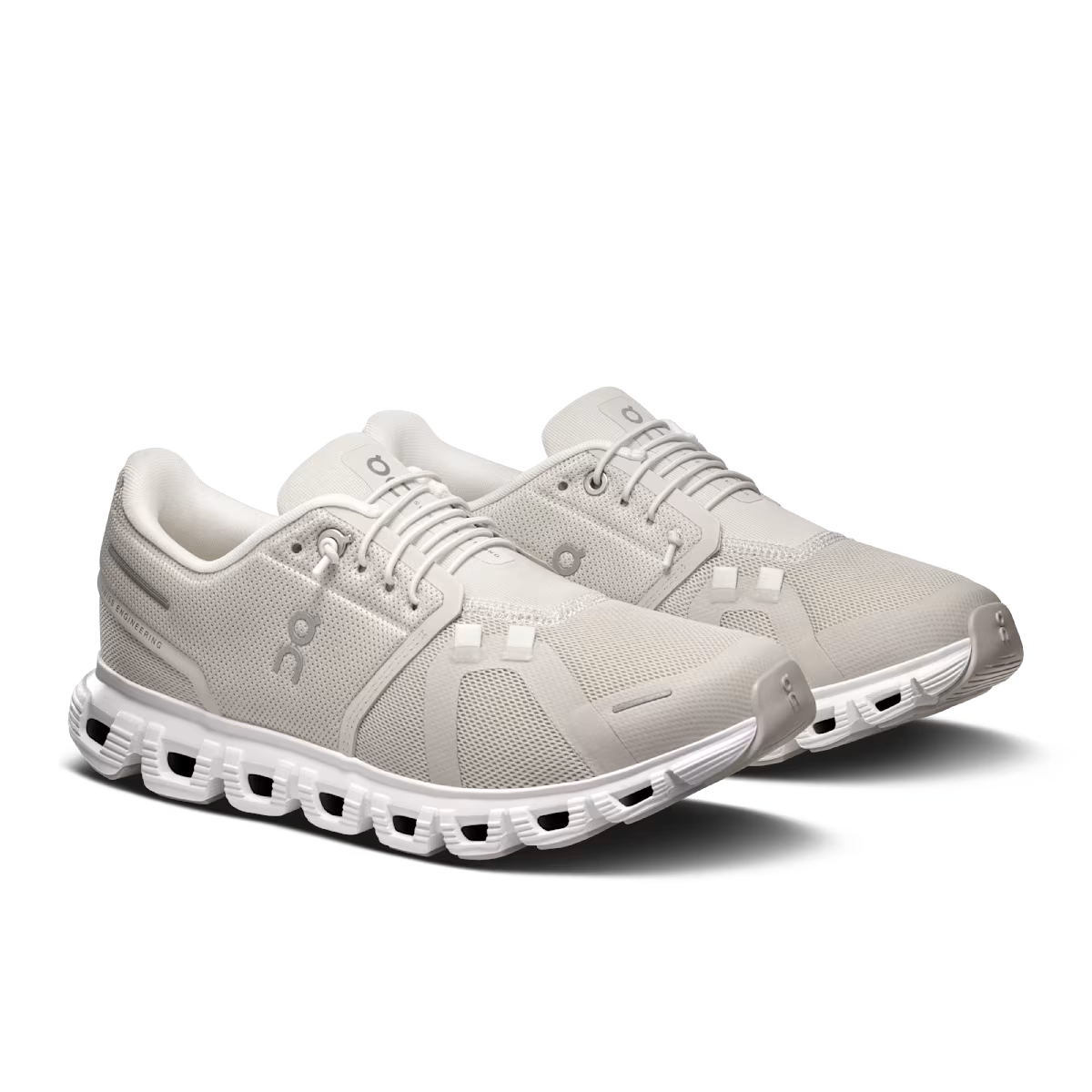 On Cloud Cloud 6 Womens Shoe Pearl/white