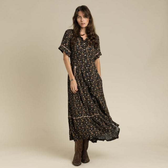Sendero Provisions La Dahlia Dress Black floral