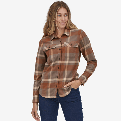Patagonia Women's Long-Sleeved Organic Cotton Midweight Fjord Flannel Shirt Comstock: Dusky Brown