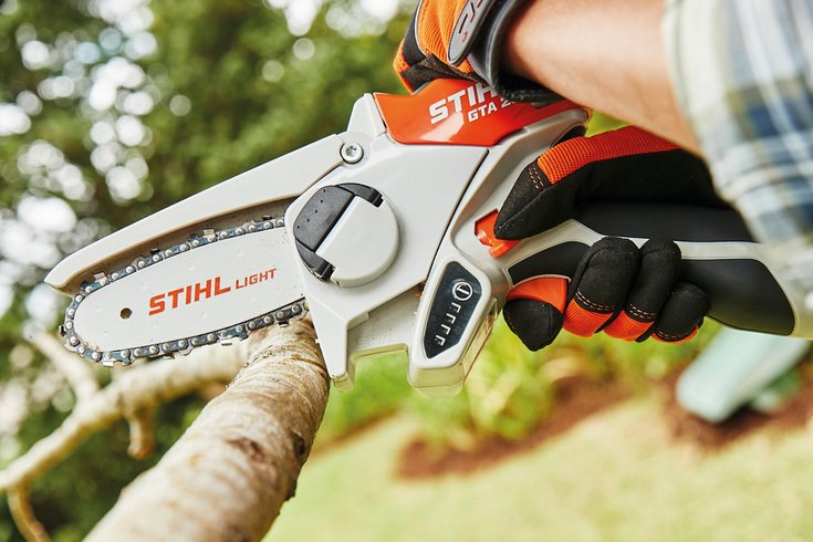 STIHL GTA 26 Handheld Pruner Chainsaw Battery Powered w/Carry Case