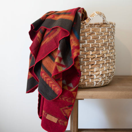 Ecuadane Corazon Wildfire Blanket Red