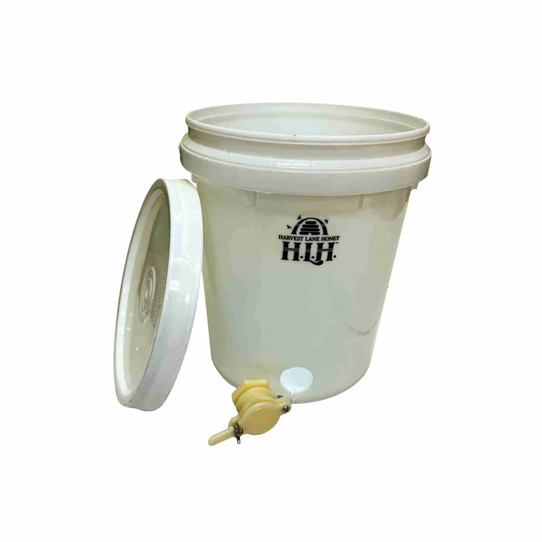 Harvest Lane Honey Beekeeping 5 Gallon Bucket with Gate