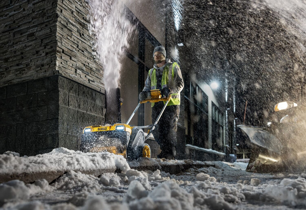 Dewalt 60V Max 21 in snow blower