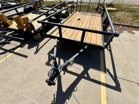 Karavan 5.5x11 Pro utility trailer with aluminum rims