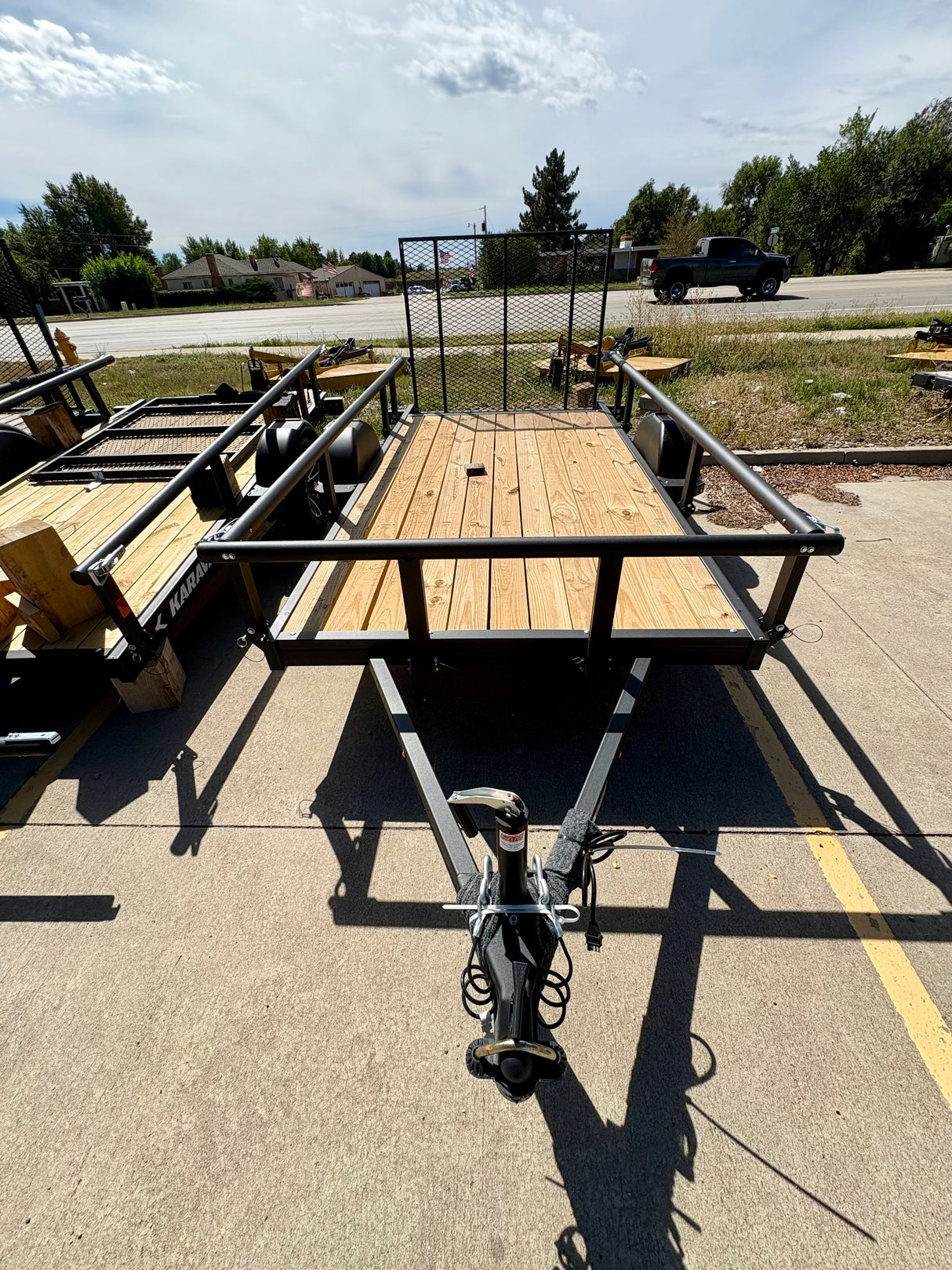 Karavan 5.5x11 Pro utility trailer with aluminum rims