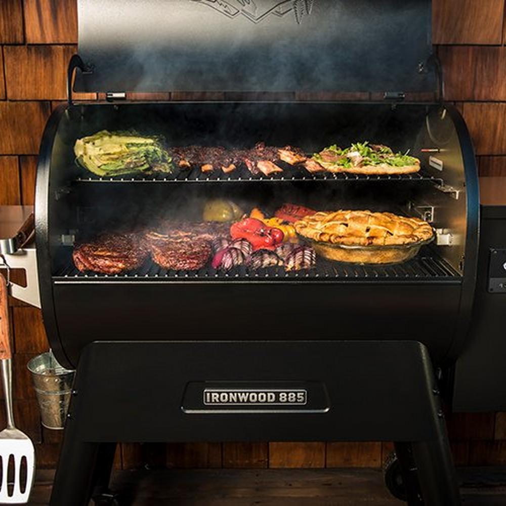 Traeger Ironwood 885 Grill With Pellet Sensor