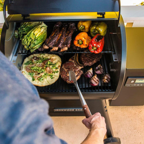 Traeger Ironwood 650 Grill With Pellet Sensor