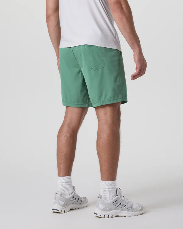 Vuori Kore Short Lined - 7in - Hedge Green