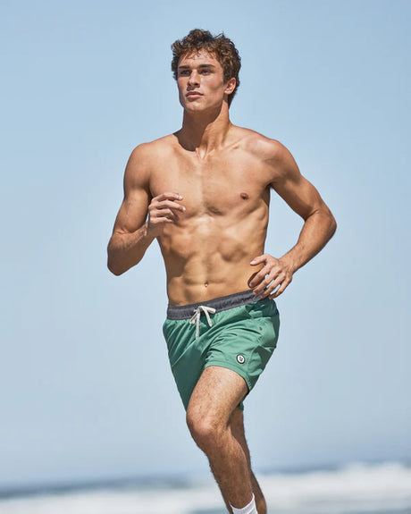 Vuori Kore Short Lined - 7in - Hedge Green