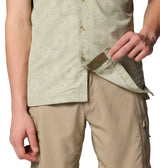Columbia Mens Tech Trail Utility Printed Woven Short Sleeve Shirt - Safari Blazing Trails