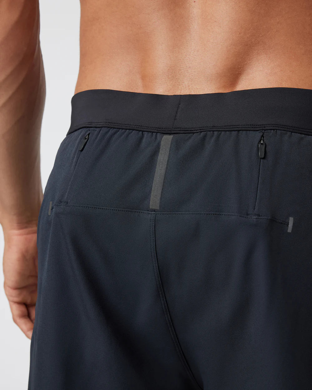 Vuori Qualify Run Short Lined - 6in - Black