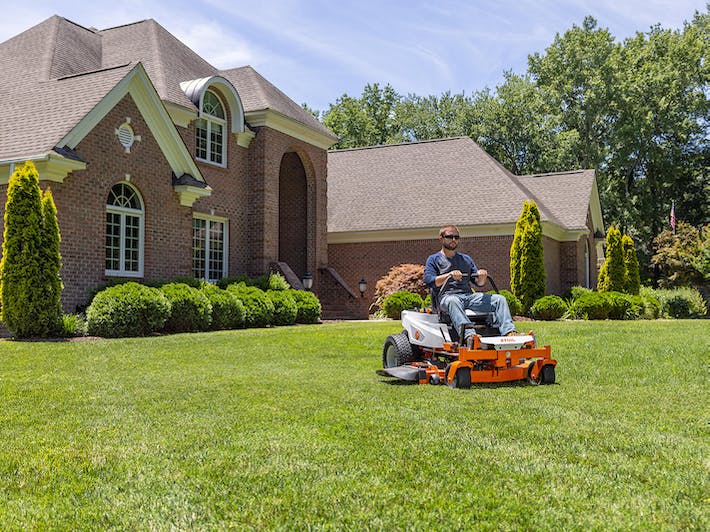 Stihl RZ 152 Zero-Turn Lawn Mower