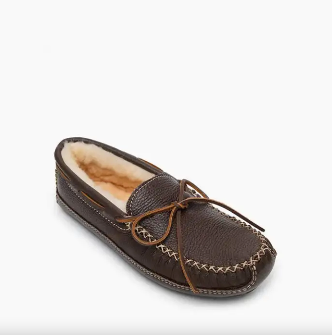 Minnetonka men's sheepskin softsole 2025 moccasin slipper