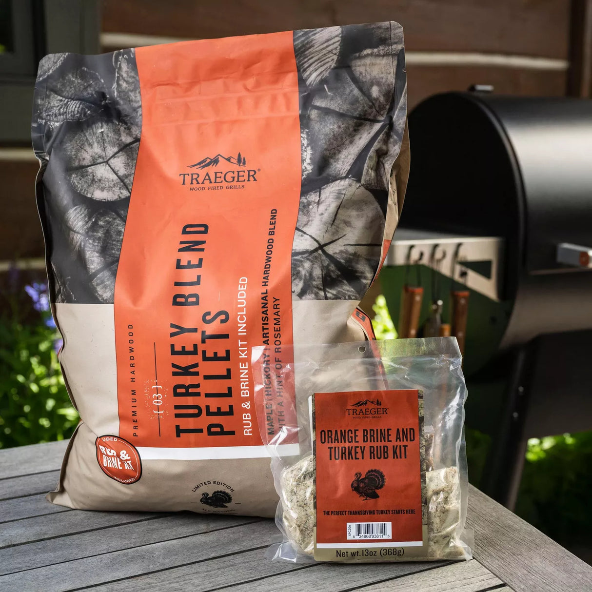 Traeger Turkey Blend Pellets with Brine & Rub Kit - 18LB.