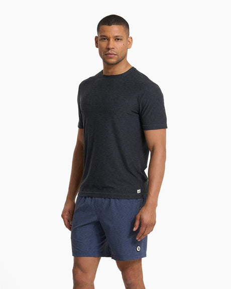 Vuori Men's Strato Tech Tee Charcoal heather