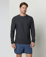 Vuori Men's Long-Sleeve Strato Tech Tee - Charcoal Heather Charcoal Heather