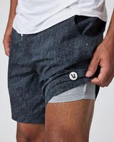 Vuori Men's Kore Short - Charcoal Scribble Charcoal Scribble