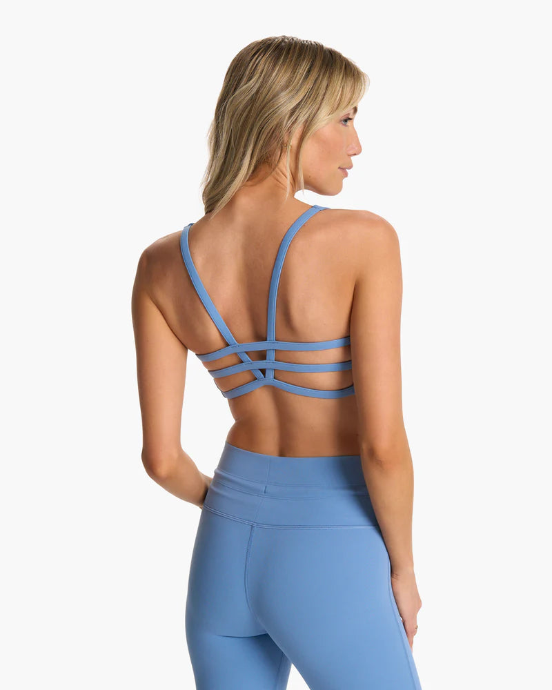Vuori Women's Yosemite Bra - Isle Blue Isle Blue