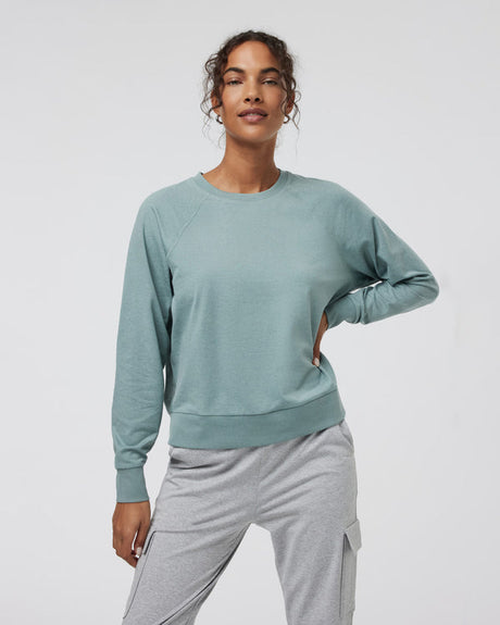 Vuori Women's Long-Sleeve Halo Crew - Vintage Pistachio Heather Vintage Pistachio Heather