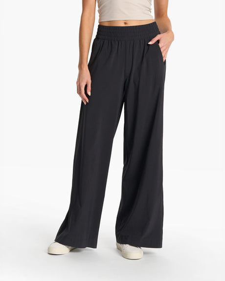 Vuori Women's Villa Wideleg Pant - Black Black