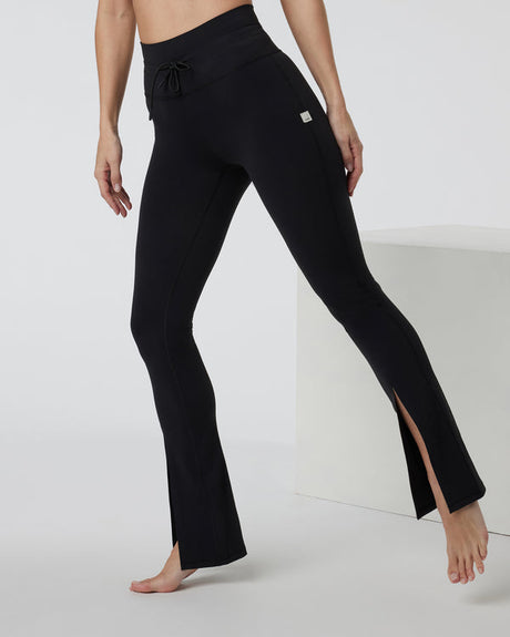 Vuori Women's Daily Split Flare - Black Black