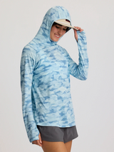 Free Fly Apparel Womens Bamboo Lightweight Hoodie II - Seasmoke Camo / Surf Blue