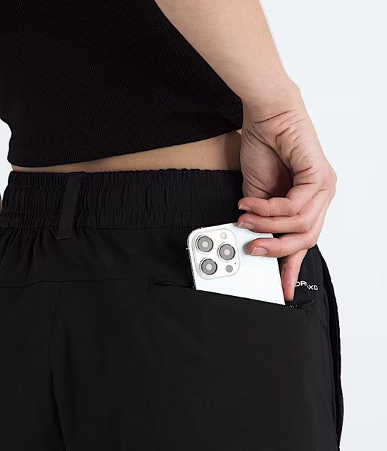 The North Face Womens Class V Pathfinder Pull-On 5-inch Shorts - TNF Black