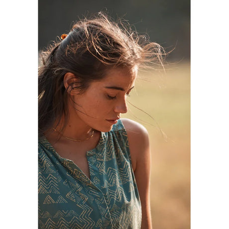 Royal Robbins Womens Spotless Traveler Tank Dress - Deep Blue Fern Print