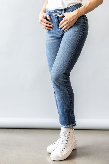 Kimes Ranch Monica Cropped Jean - Mid Wash