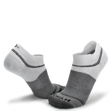 Wigwam Surpass Ultra Lightweight Low - SynchroKnit White/Grey